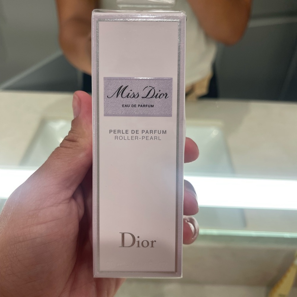 Dior Miss Dior Eau de Parfum Roller-Pearl - Silver and White